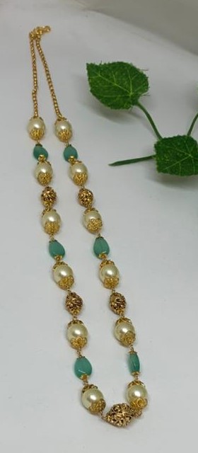pearl with light green beads