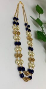 beads necklace with black and white combination