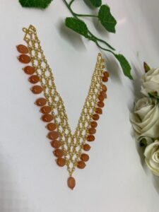 necklace/choker dark shade of orange